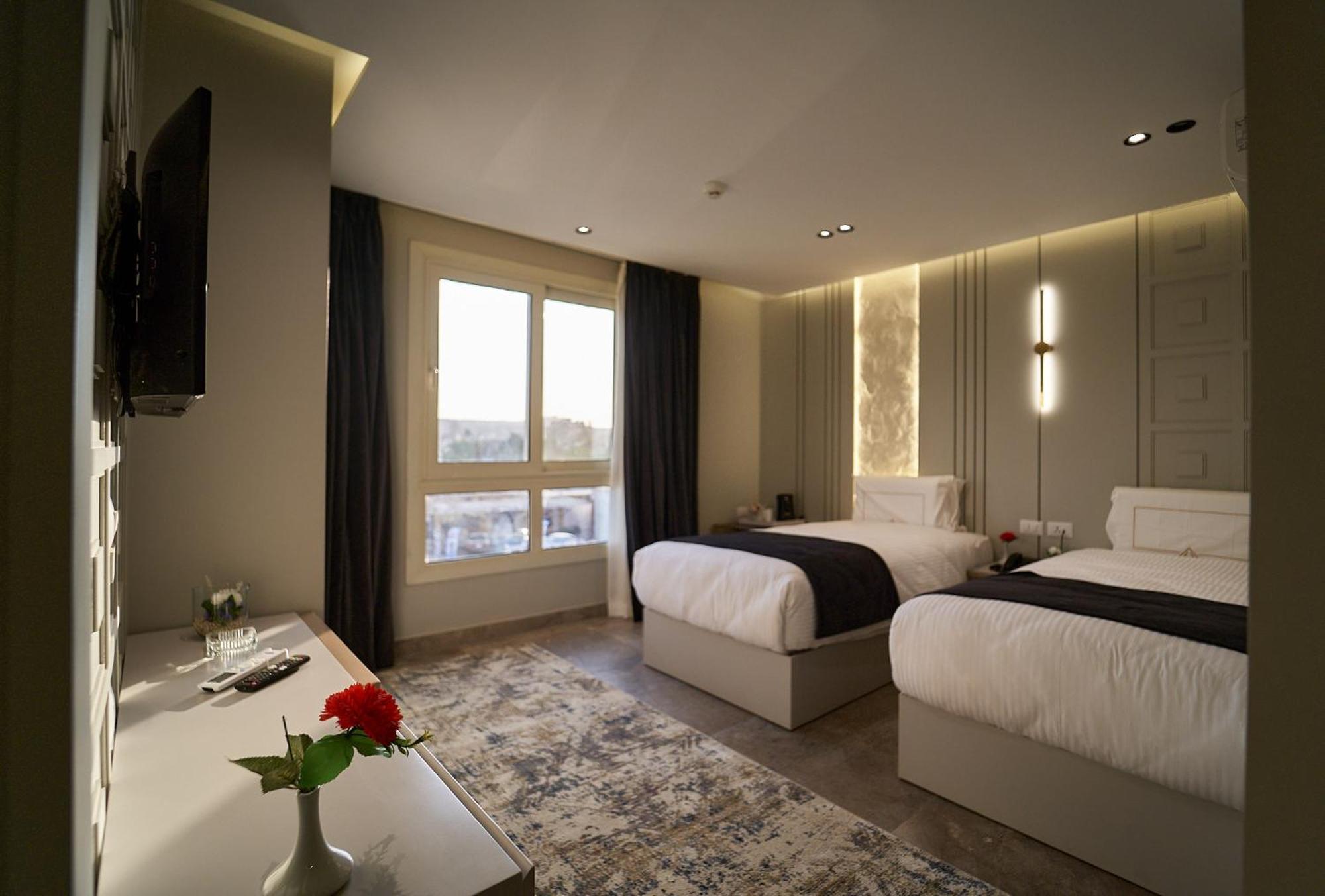 Pyramids Charm Hotel Al Kawm al Akhdar Extérieur photo