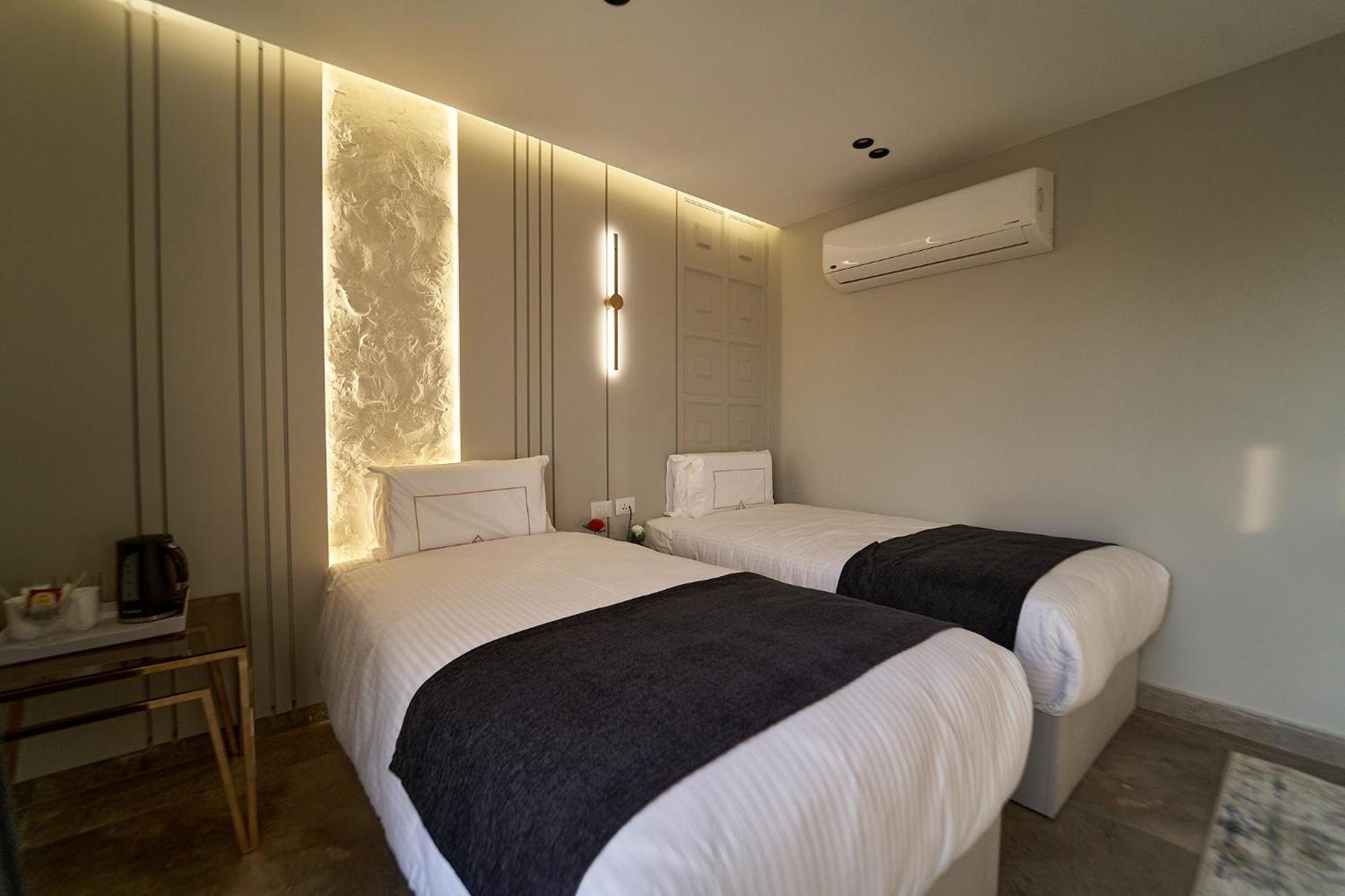 Pyramids Charm Hotel Al Kawm al Akhdar Extérieur photo