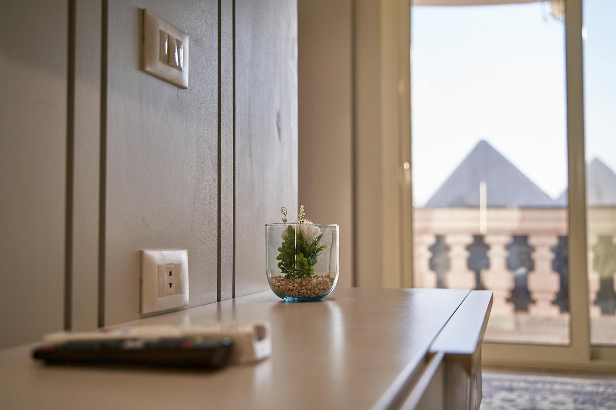 Pyramids Charm Hotel Al Kawm al Akhdar Extérieur photo