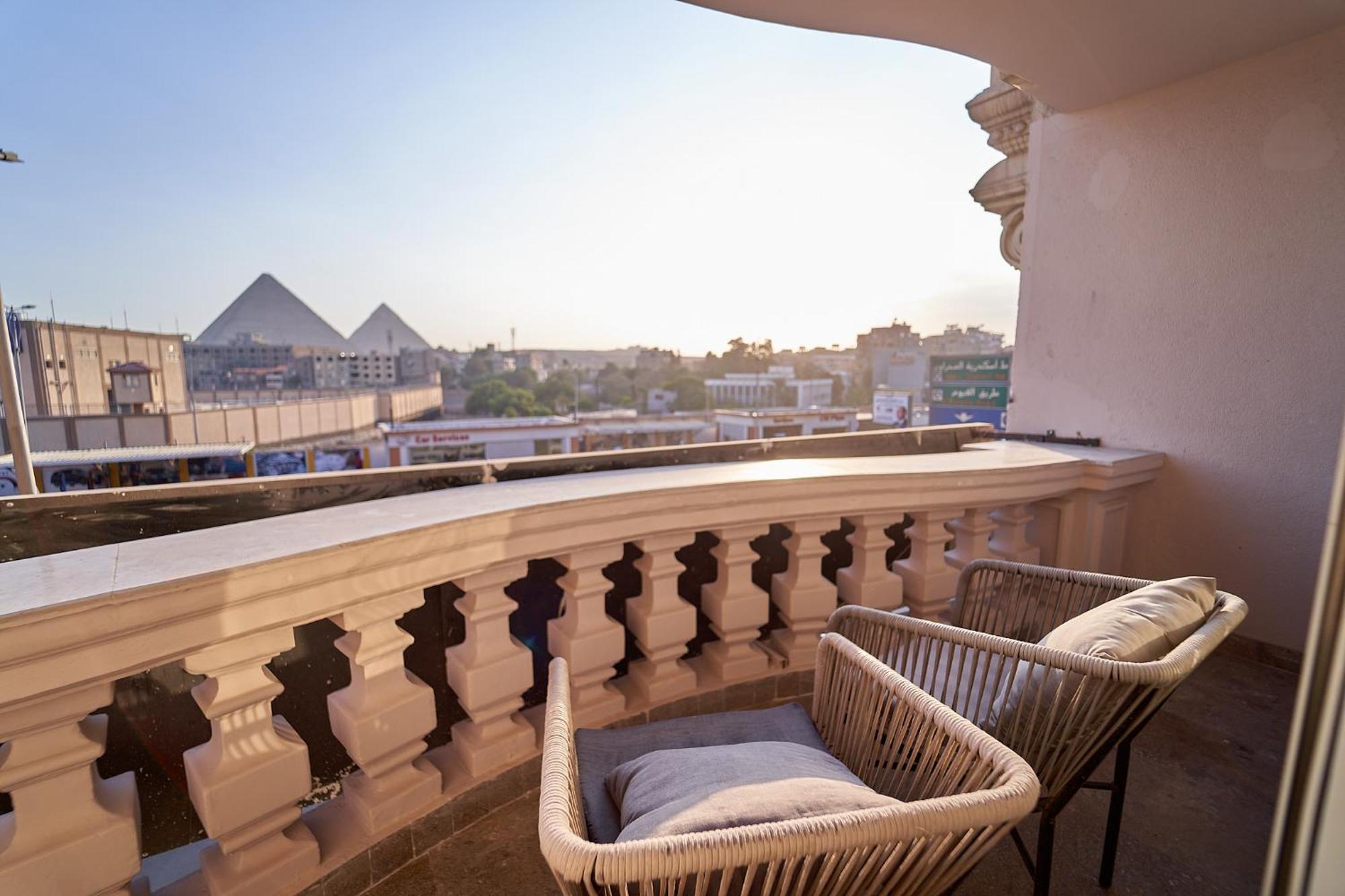 Pyramids Charm Hotel Al Kawm al Akhdar Extérieur photo